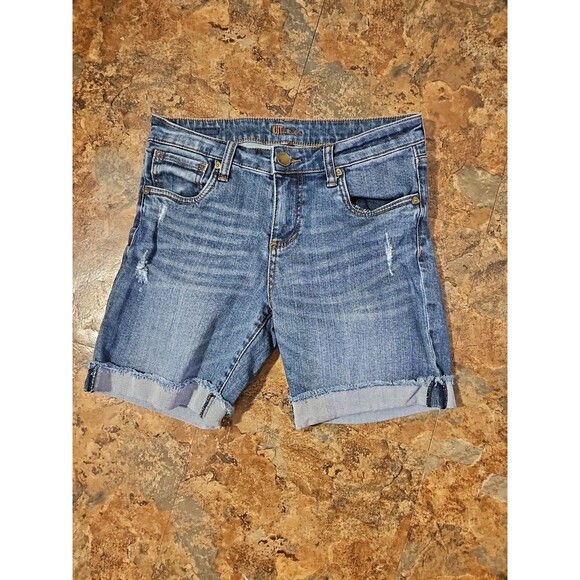 Kut From The Kloth Women’s JuniorsDenim Low Rise Shorts Sz 4 Raw Hem (A20) - Picture 2 of 8